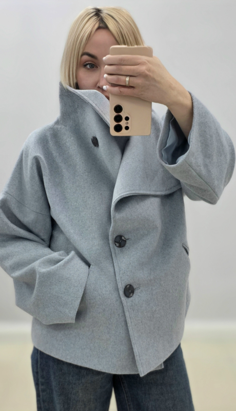 1 Женское полупальто